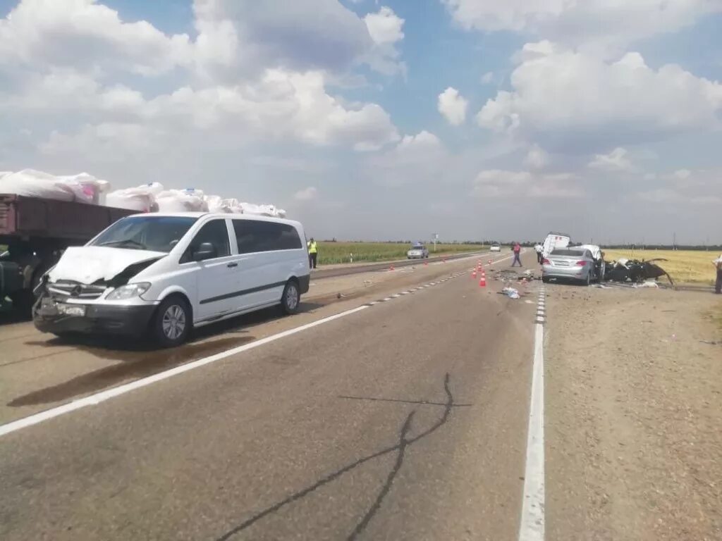 Авария в павловском районе. Авария в красноармейском районе краснодарского края 30. Чп станица новоалексеевская краснодарский край. Станице. Дтп краснодарский край.