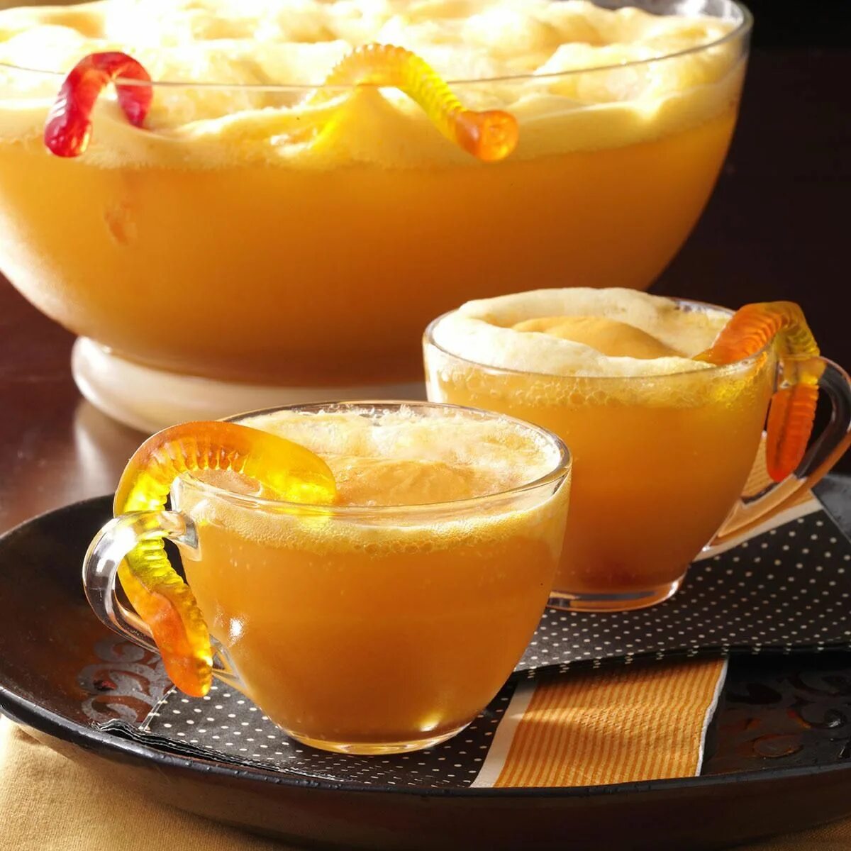 Пунш. Апельсиновый пунш безалкогольный. Пунш с апельсином. Пунш яблочно-цитрусовый. Горячий апельсин коктейль.