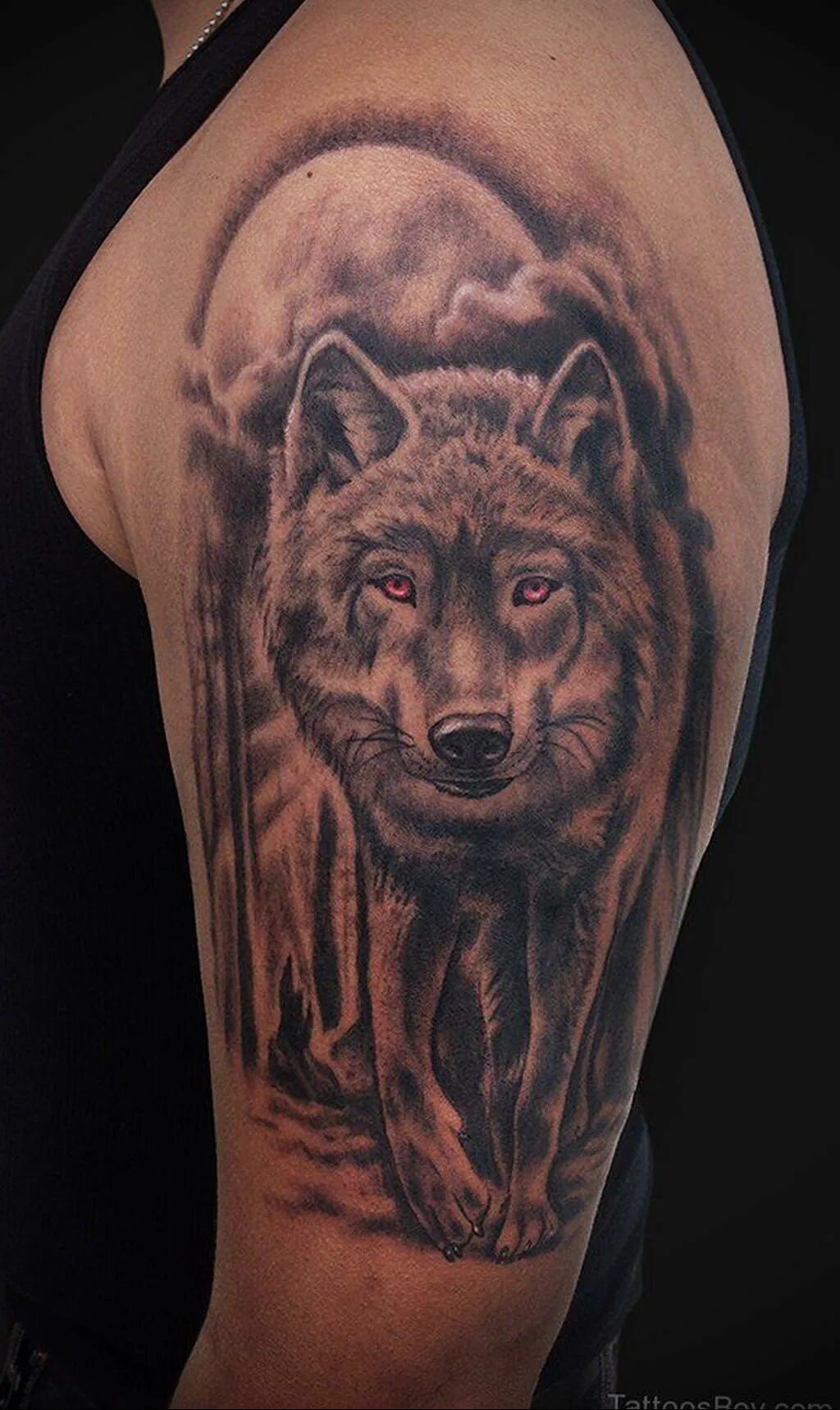 Волк на плечо мужские. Тату волк. Тату волка на плече. Татуировки для мужчин на плече волк. Тату волка на плече мужские.