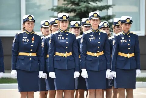 Парадная форма обязательна