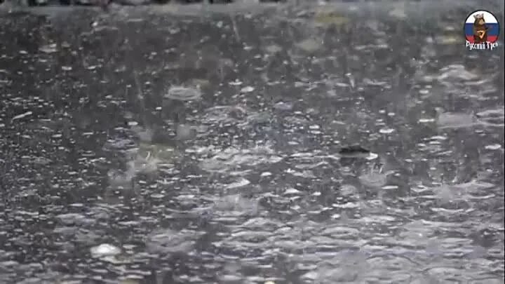 сегодня снова дождь. фото ливня в астрахани. дождячит. капли на окне. опять дожди.