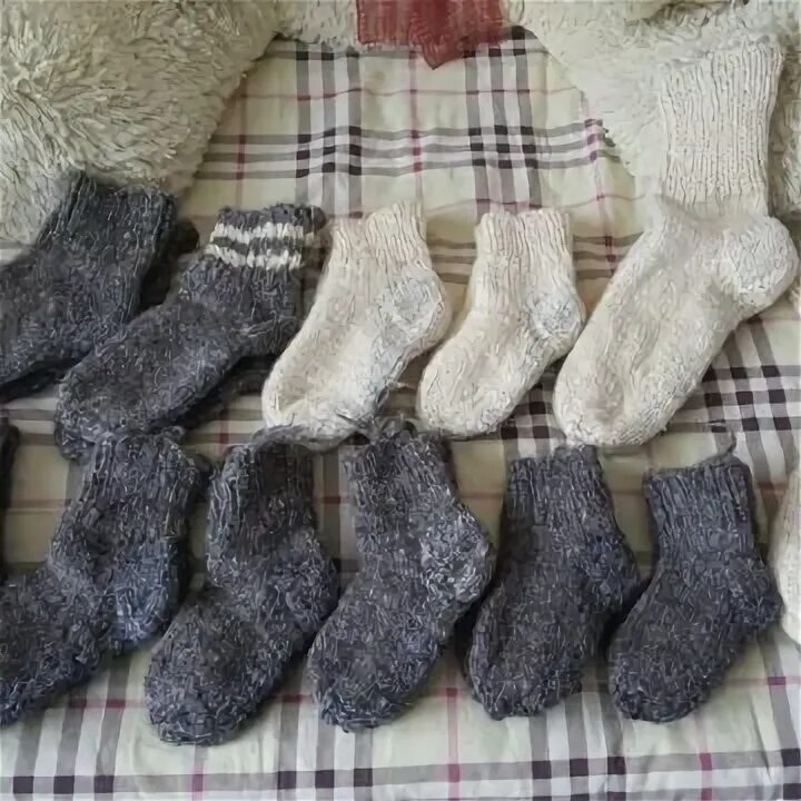 Купить носки на авито. Носки из овечьей шерсти. Носки из натуральной овечьей шерсти. Шерстяные носки натуральные. Носки теплые шерсти.
