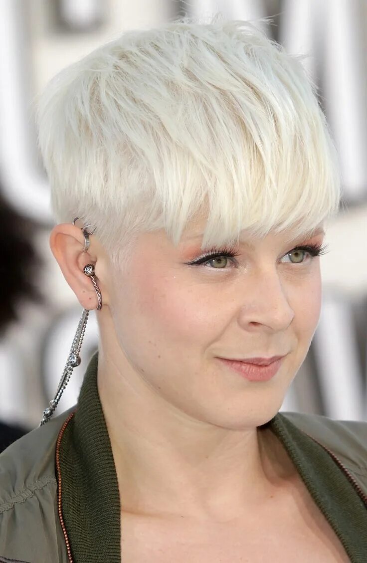 Pin by Siri Boyd on Scorpio Short hairstyles for thick hair, Short blonde hair, 