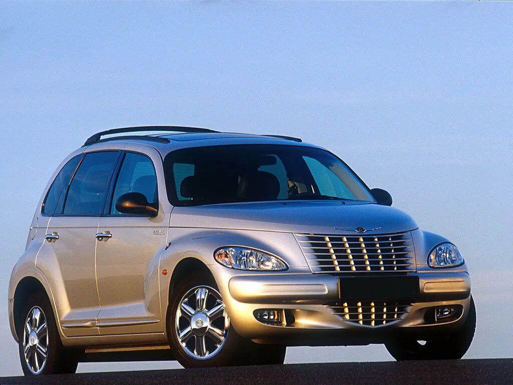 Американская машина крайслер. Chrysler pt Cruiser. Chrysler pt Cruiser 2000. Chrysler pt Cruiser 2001. Chrysler pt Cruiser 2001 года.