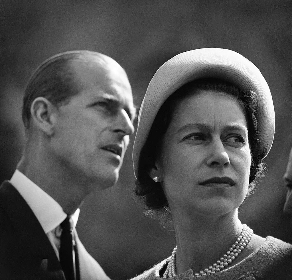 Муж елизаветы в молодости. Queen Elizabeth II and Prince Philip.