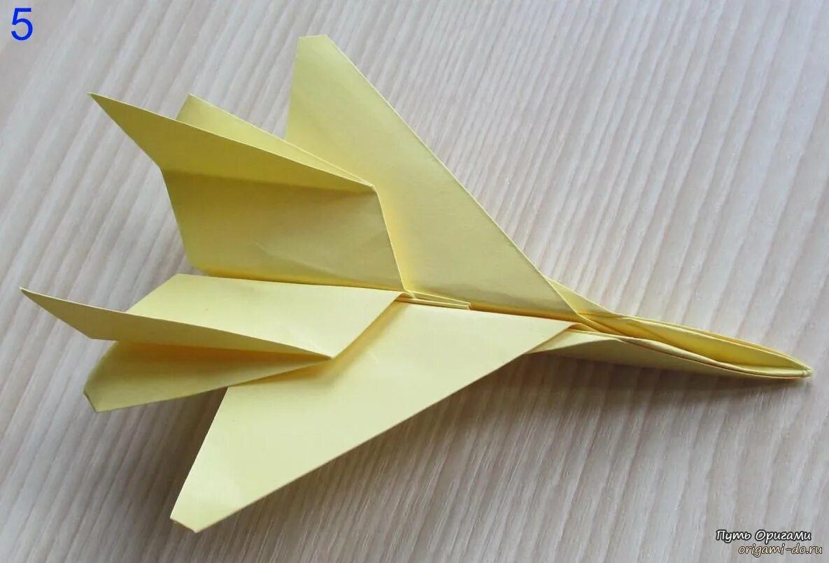 Бумажный истребитель. Оригами самолёт истребитель ф15. Оригами самолет f15. Оригами истребитель f15 из бумаги. Оригами военный самолет.