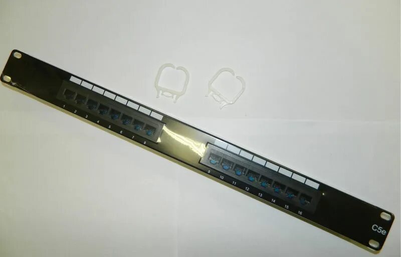 Патч панель 19 1u 16 портов. Патч-панель netko nup3u-34251. патч-панель 16 портов rj-45. кабельный органайзер сат.5е (19&quot;1u). патч-панель netko pm12t-kda-cec l.
