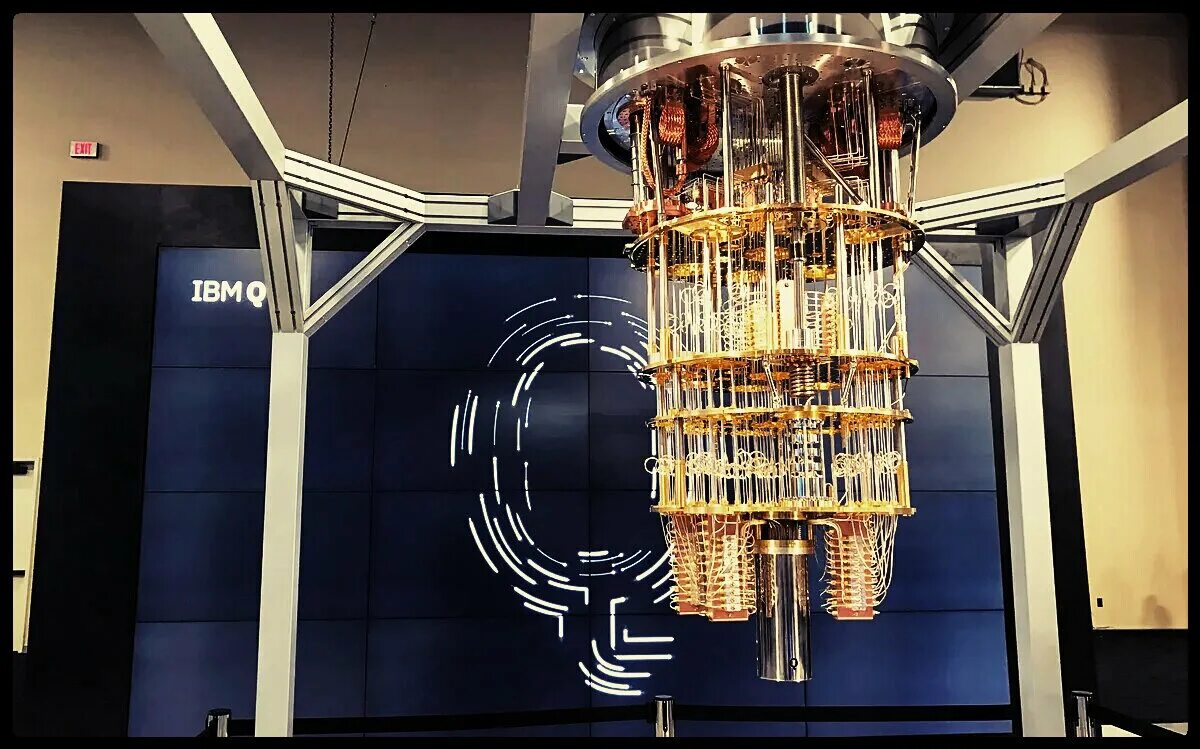 Кубит компьютер. Квантовый компьютер IBM 2020. Квантовый суперкомпьютер IBM. Квантовый 50-кубитный. Корпорация IBM изобретает квантовый компьютер..