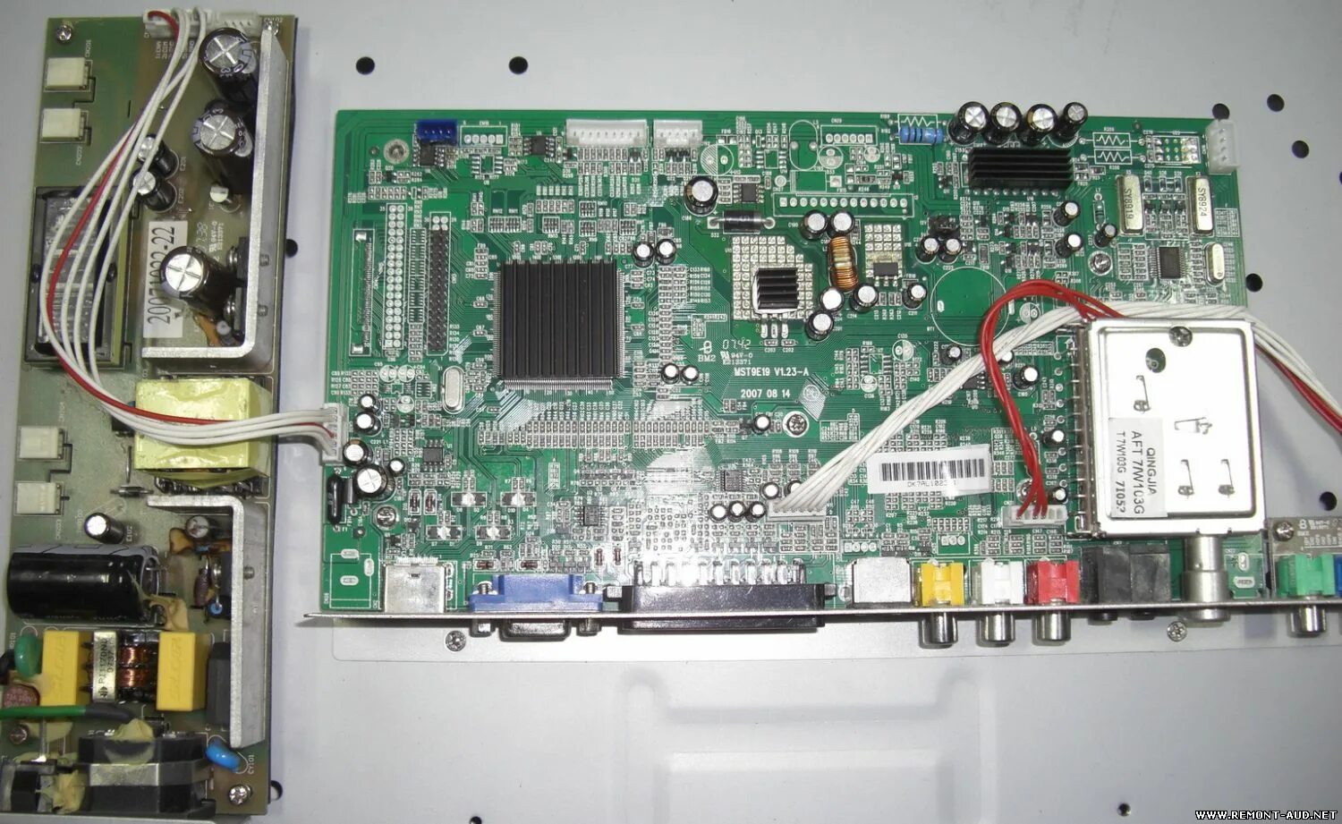 1 e 19. Mst9u19b 35012765. Mst9e19a-LF Datasheet. Mst9e19b Rev_1.5. Шасси mst6e18 v3. 0-B Panel Chunghwa claa370wa03.