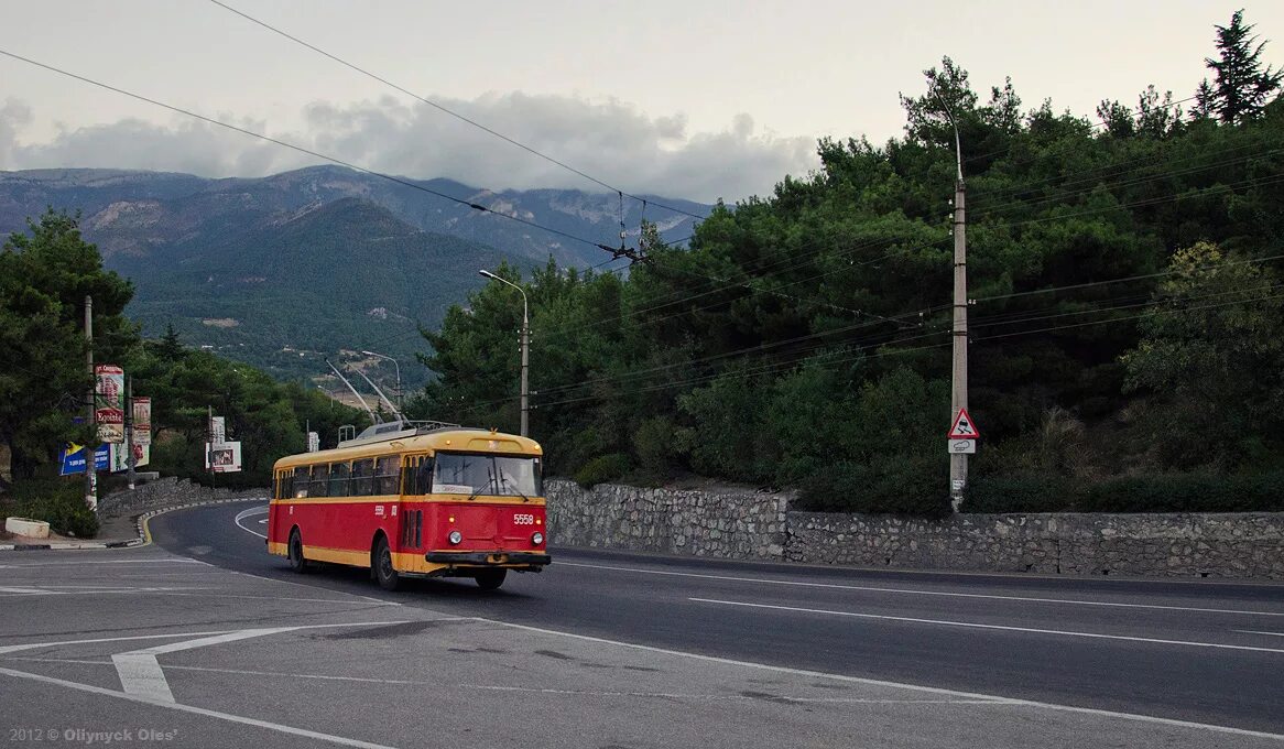 Самая протяженная троллейбусная линия в крыму. Троллейбусная линия Симферополь Ялта. Троллейбусная трасса Симферополь Ялта. Троллейбус 52 Симферополь Ялта. Троллейбус Симферополь Ялта.