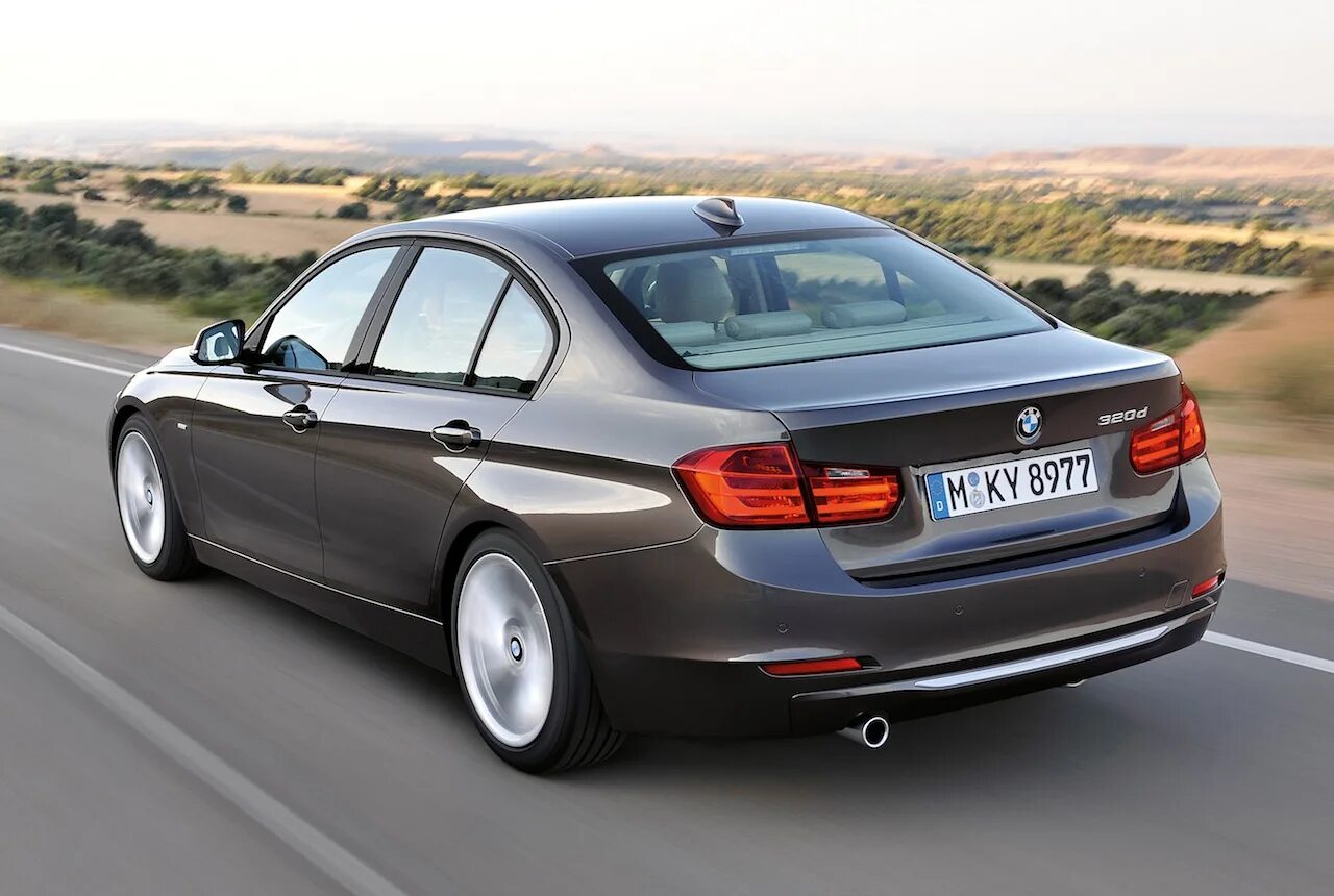 Bmw 3 бензин. Bmw 320i седан. bmw 3 f30 2012. седан бмв 320. bmw 320d sedan modern line - 2012.