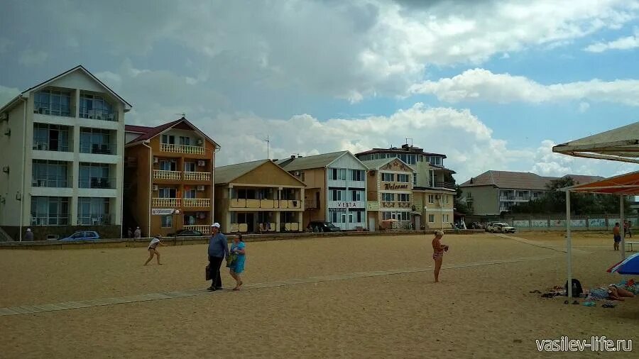 Крым саки база отдыха прибой. Саки морская 4. Саки первая линия. Саки гостевой дом прибой. Крым саки прибой гостевой дом.