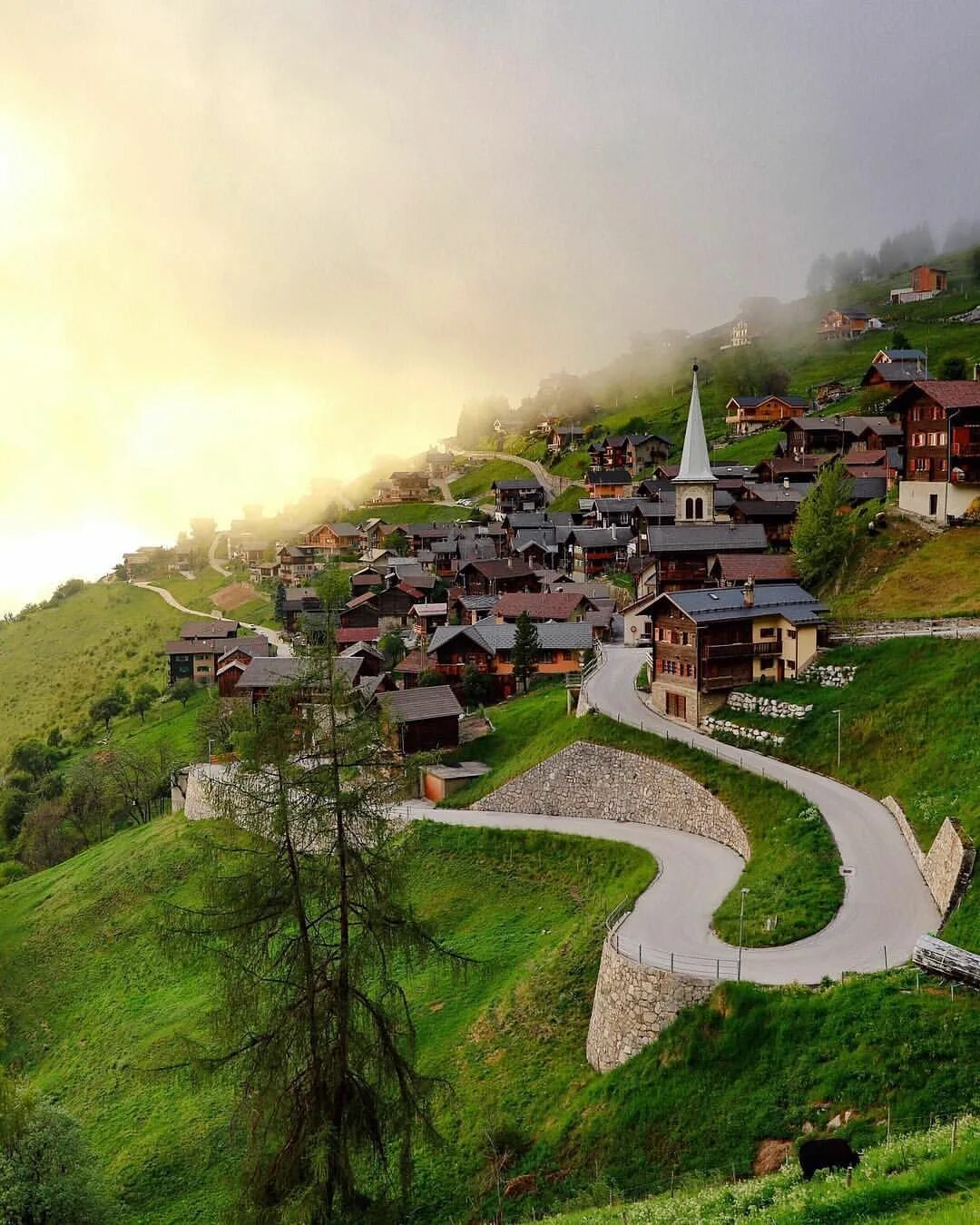 Барнхаус нордик вуд. Small village. Английские домики с садом каменный джейн остен. Small village. Деревня хохштайн австрия.