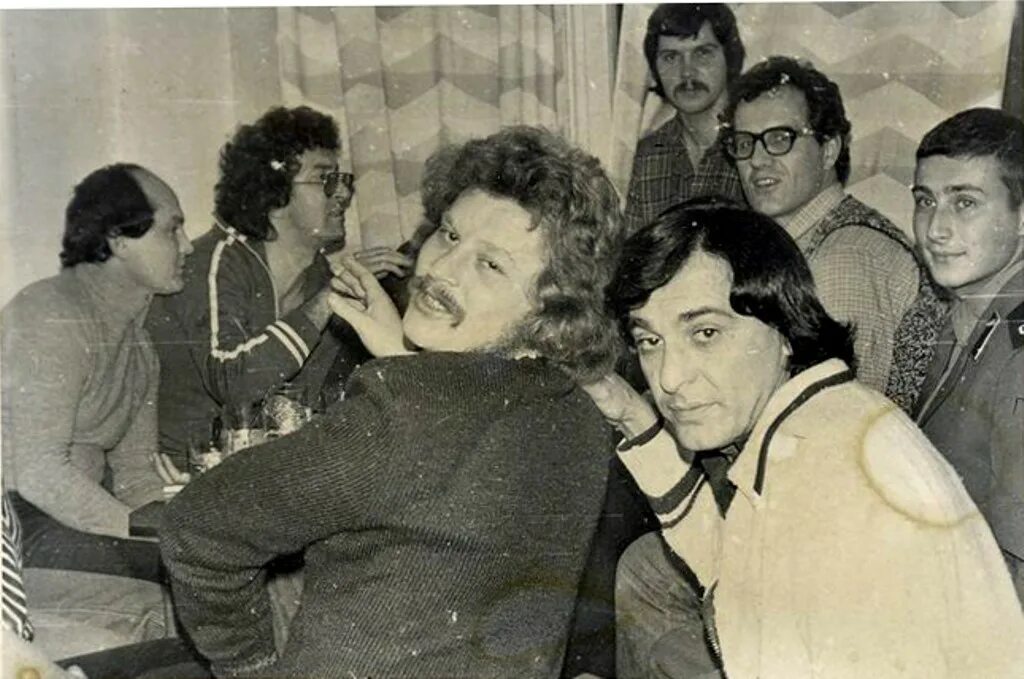 людмила барыкина веселые ребята. веселые ребята ансамбль и пугачева. владимир фазылов веселые ребята биография. виа веселые ребята и алла пугачева. весёлые ребята танцовщица.