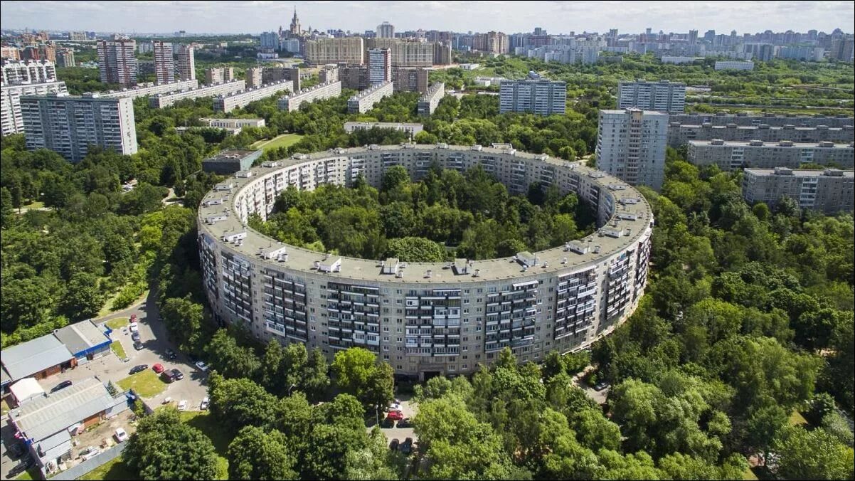 Дом в виде колец. Улица довженко дом 6. круглый дом очаково-матвеевское. очаково-матвеевское, нежинская ул., 13. евгений стамо круглый дом.