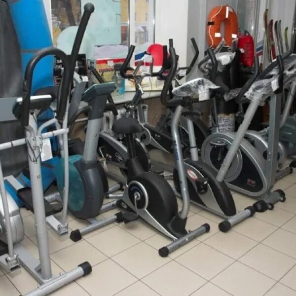 бассейн нижний тагил дворец водного спорта. дворец водного спорта нижний тагил. президентский нижний тагил бассейн. бассейн нижний тагил. водный дворец серов внутри.