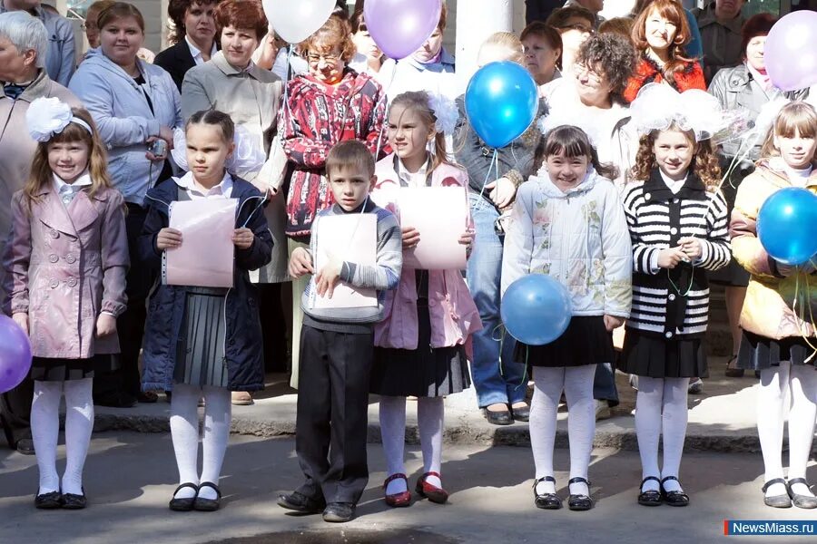 Школа номер 17 Миасс. Директор школы 17 Миасс. Прощай родная школа