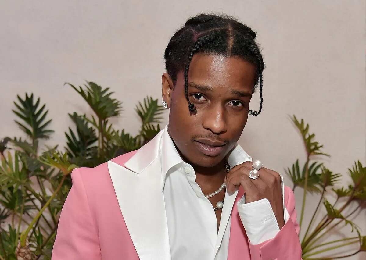 Asap rocky 2014. A$ap rocky рэпер. Asap rocky 2011. Asap rocky в детстве. Асап роки серьги.
