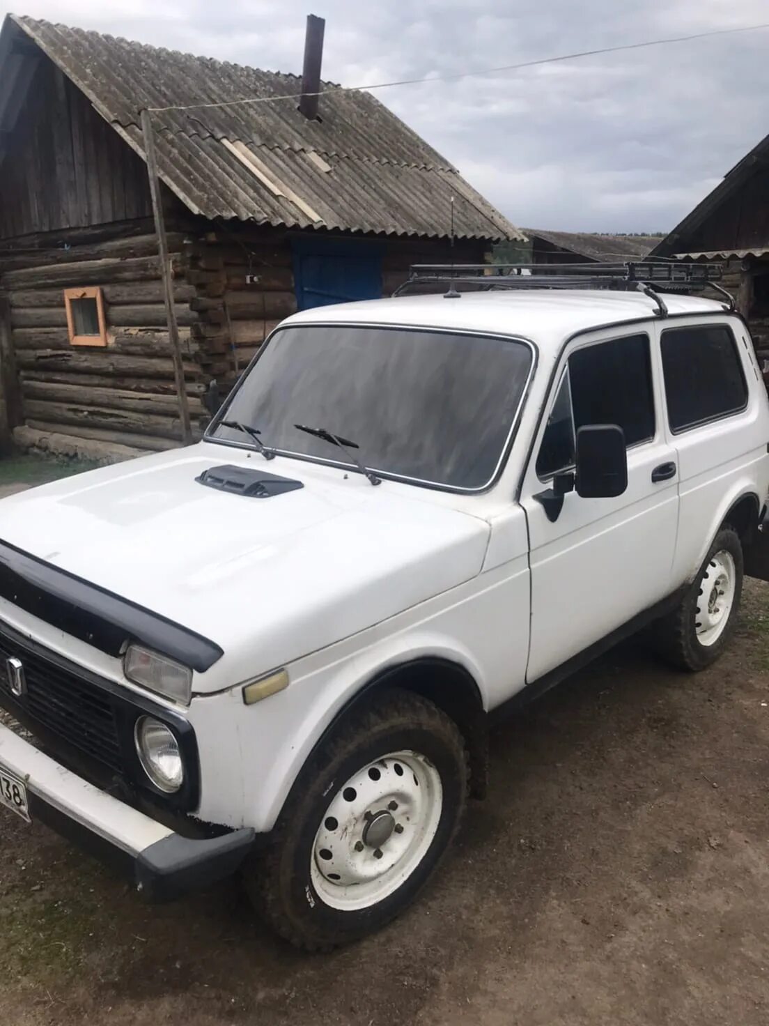 Авито томск нива. Нива ваз 2121 с пробегом. Авто с пробегом нива 4х4 ваз. Автомобили нива с пробегом. Нива 2121 сток.