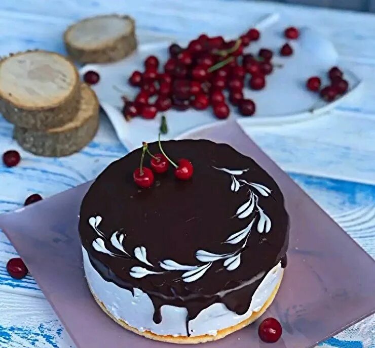 украшение торта птичье молоко. украшен е ор п птичьемллоко. торт птичье молоко сарапул. птичье молоко украшение. украшение торта птичье молоко.