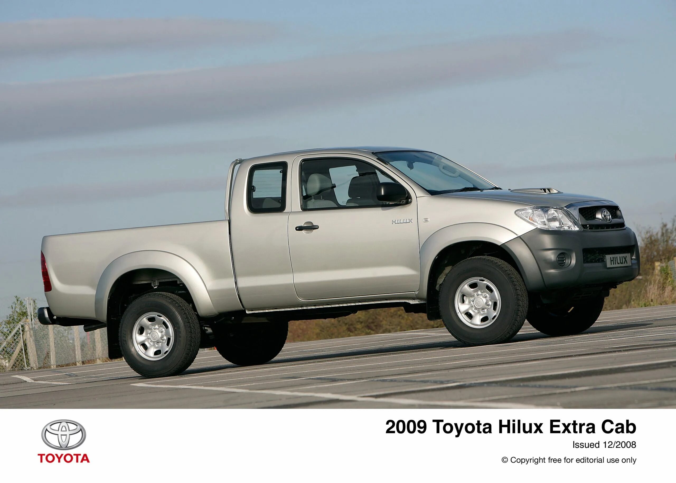Купить хайлюкс дизель. Toyota Hilux Extra Cab. Toyota Hilux d4d. Toyota Hilux 2009. Toyota Hilux 4 Gen.