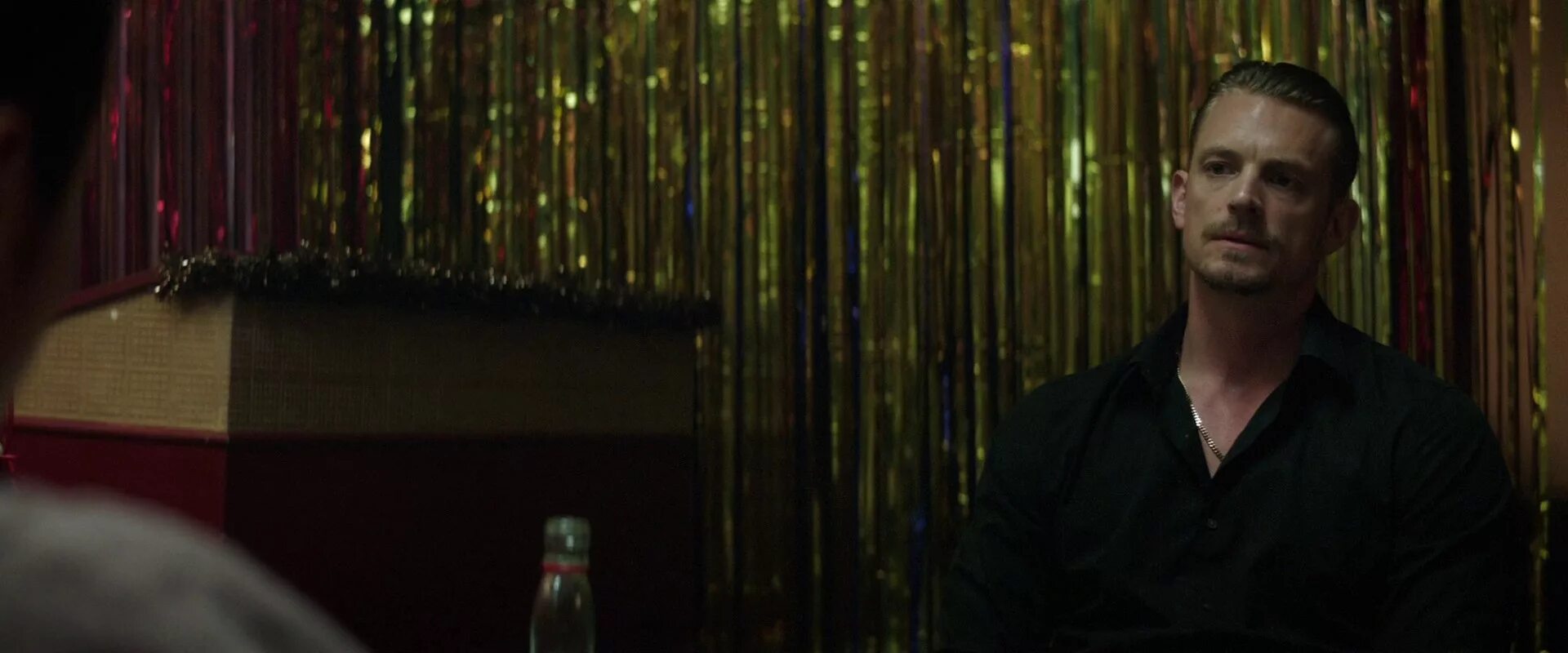 3 секунды дальше. матеуш косьцюкевич три секунды. точка невозврата фильм 2018. 3 секунды дальше. юэль киннаман три секунды стрижка.