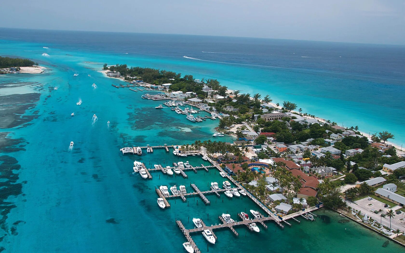 Бимини (Багамские острова). Багамы остров Бимини. Багамы остров Тауэр Бэй. Город Нассау Багамские острова.