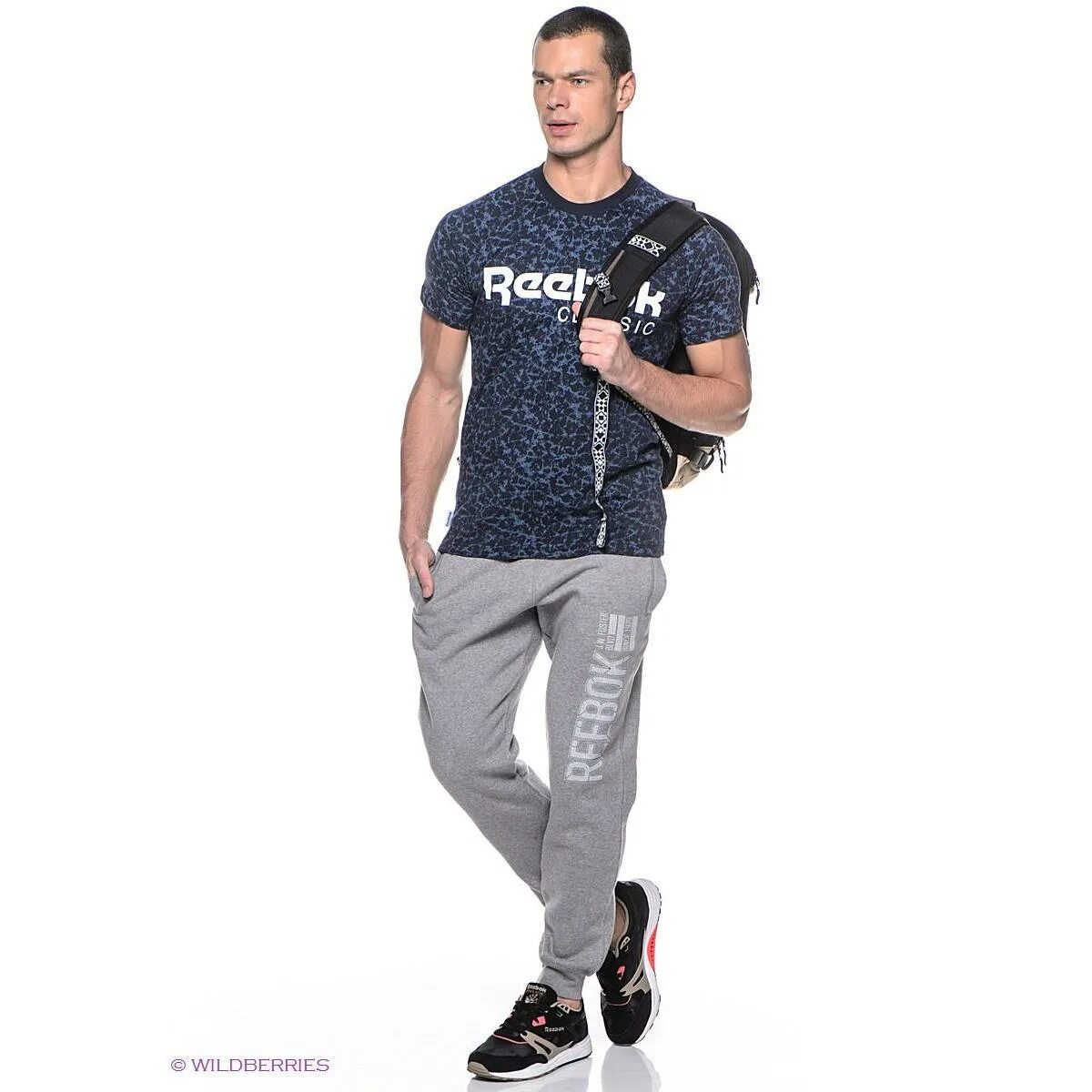 Reebok men 2022. Брюки Reebok мужские v. Штаны рибок 2022 года мужские. Реебок спортивка мужская..