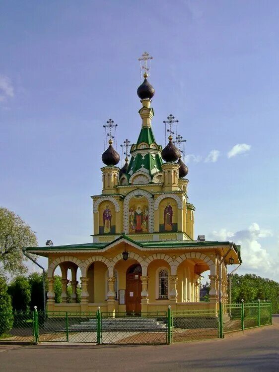 надкладезная часовня сергиев посад. часовня сергиево. надкладезная часовня в троице-сергиевой лавре. часовня сергиево. часовня сергиево.