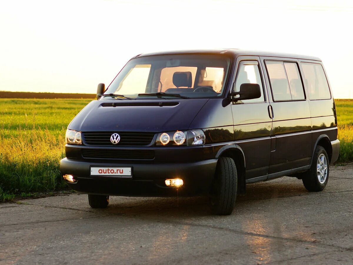 Микроавтобус т. Vw transporter t5 2009. Микроавтобус т. Фольксваген multivan t6. Фольксваген каравелла t5.