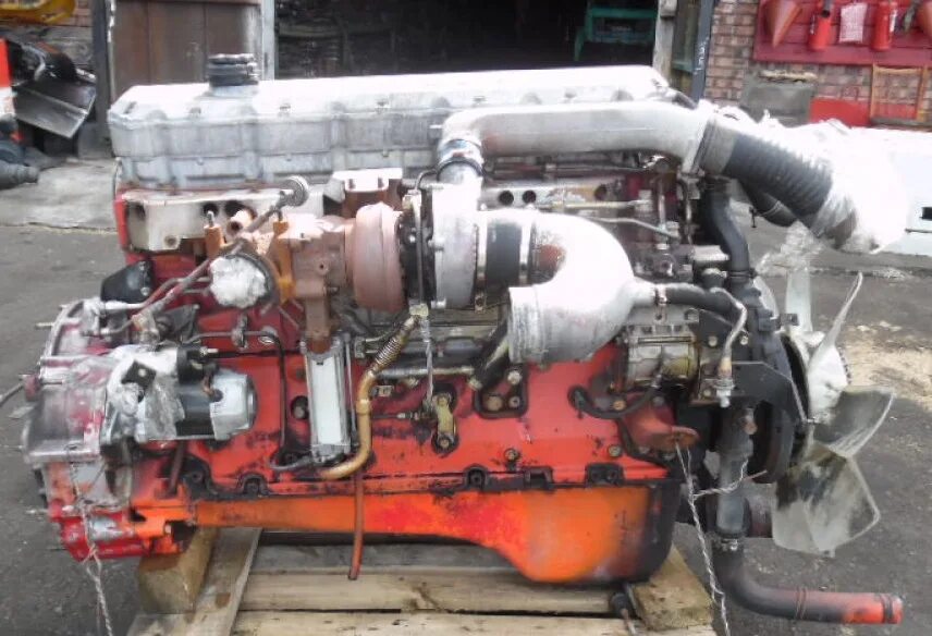 Мини двигатель. Двигатель дизельный caterpillar с11. Мотор volvo d12d420. Двигатель хино рейнджер н07с. Volvo penta d12 mh.