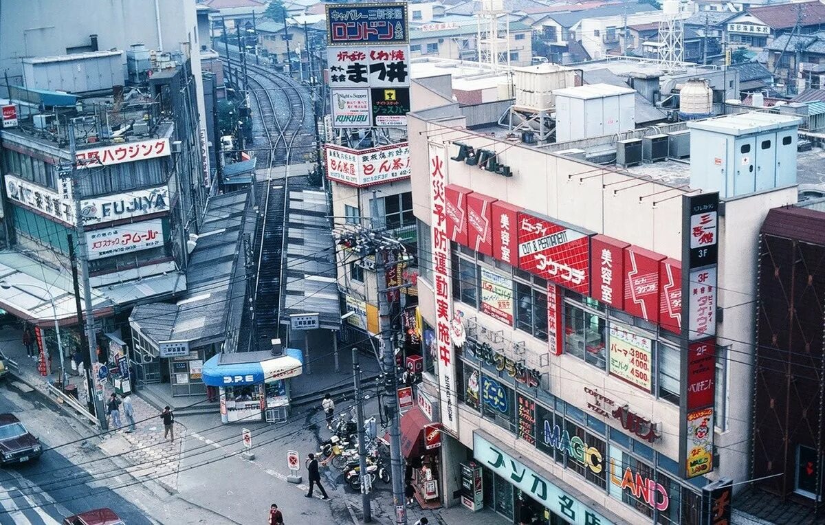 Эстетика японии 90-х. Japan 90. Япония 90 дрифт. Эстетика японии 90-х. Nissan silvia s13 1990.
