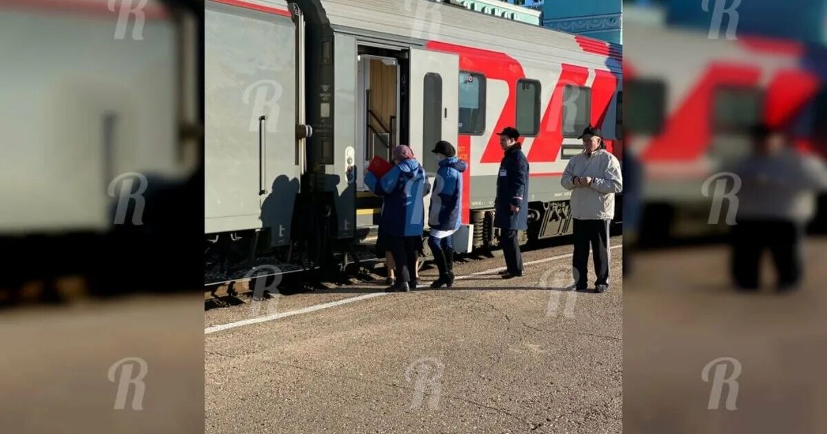 Можно ли на поезде в белоруссию. РЖД поезда коронавирус. Проверяющий поезд РЖД. Рязань- Беларусь поезд. Украинский вагон в Витебском вокзале.
