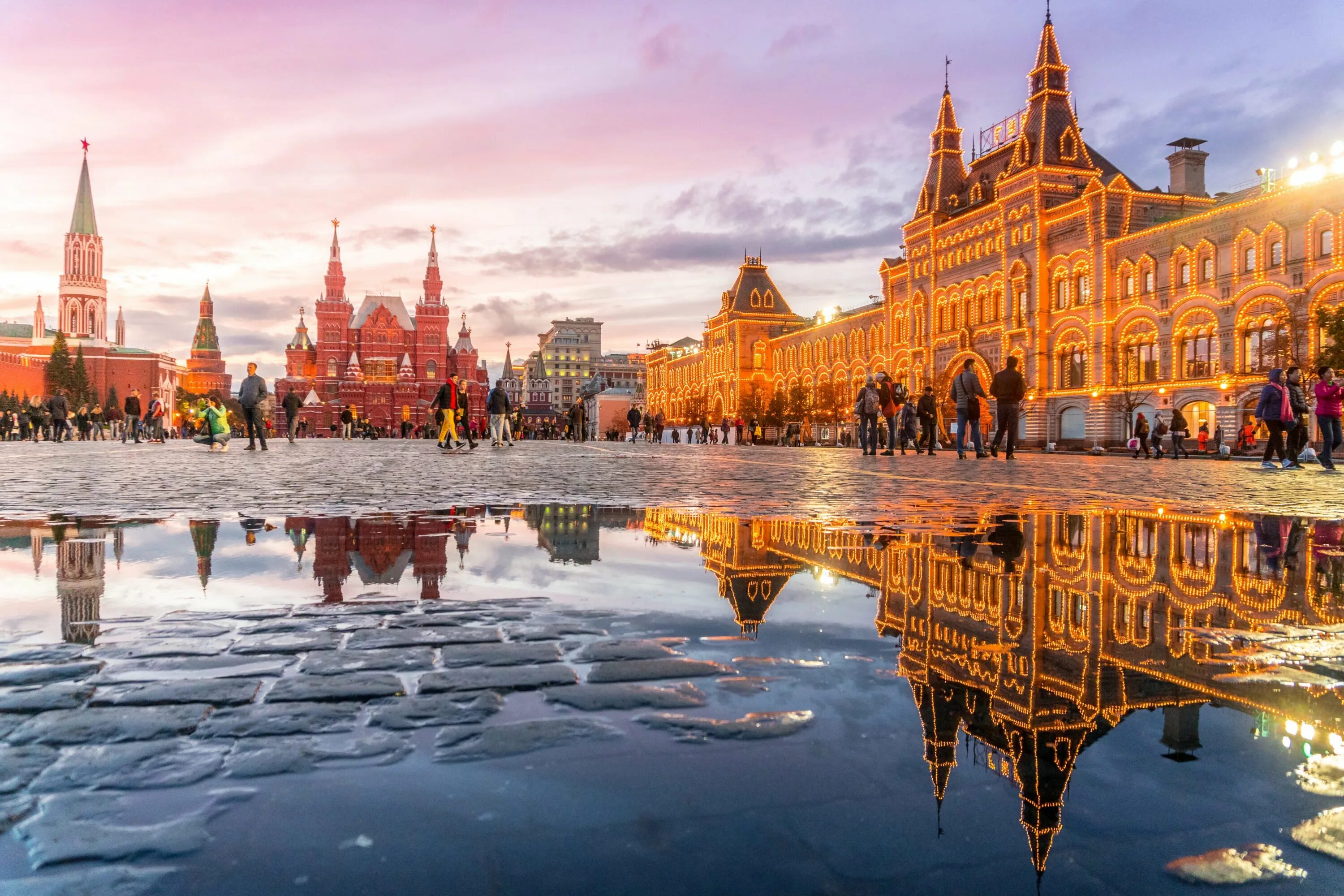 Путешествие в Москву. Красивые места в Москве. Путешествие по России. Туризм в России.