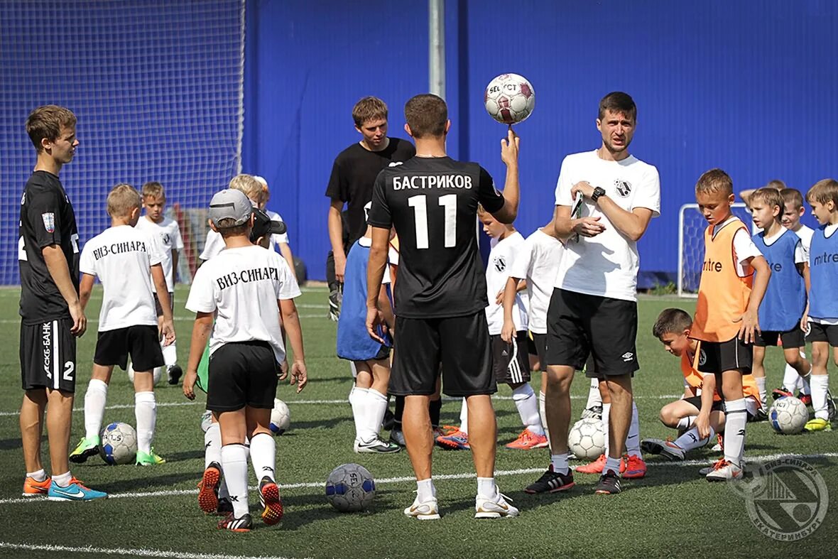 Сборная новой зеландии по футболу. Класс футбольной команды. Цска команда. Бавария мюнхен 2012/2013. Класс футбольной команды.