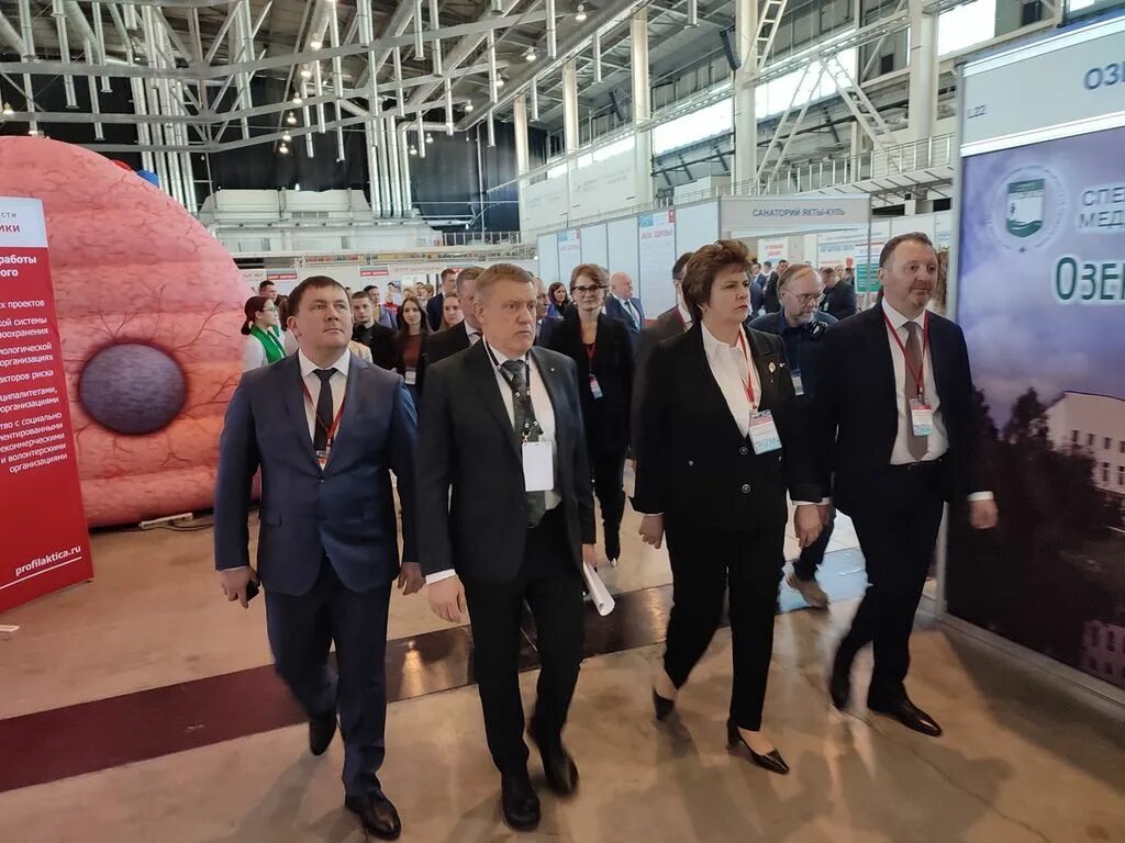 Здравоохранение урала 2024. Выставка здравоохранения 2024 екатеринбург. Здравоохранение урала 2023. Здравоохранение урала 2024 фото. Медицинская выставка.