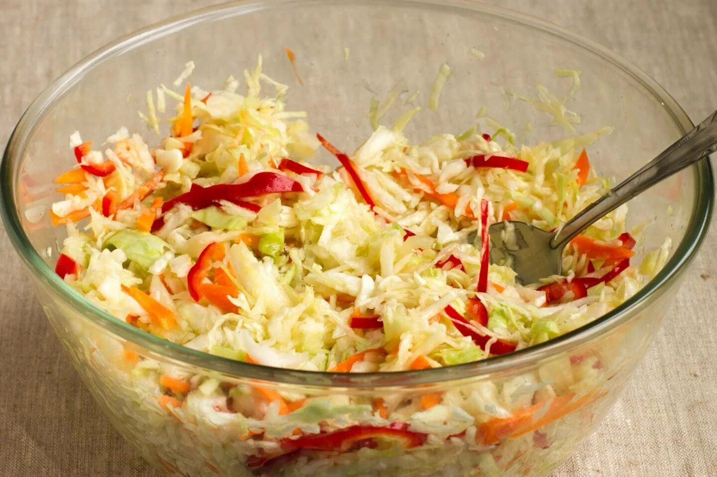 Капуста на зиму провансаль очень вкусная. Капуста &quot;провансаль&quot; с болгарским перцем -. салатная капуста провансаль. капуста квашеная провансаль. квашеная капуста «провансаль» с клюквой.