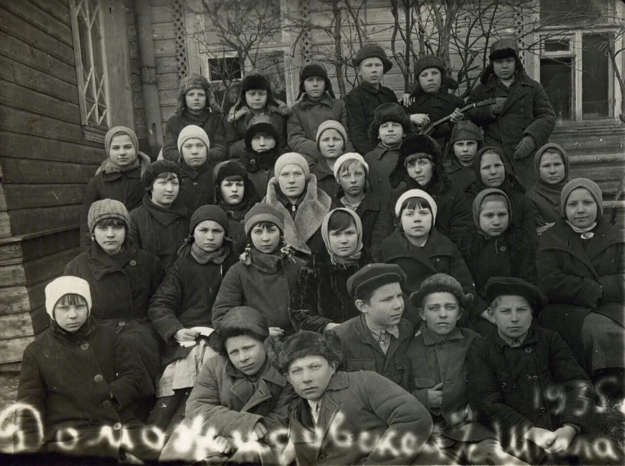 Остров яровщинский доможирово. Гисметео доможирово. Доможирово лодейнопольский район. Церковь святого николая чудотворца доможирово. Остров яровщинский доможирово.