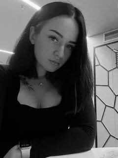 Аня замшина блоггер