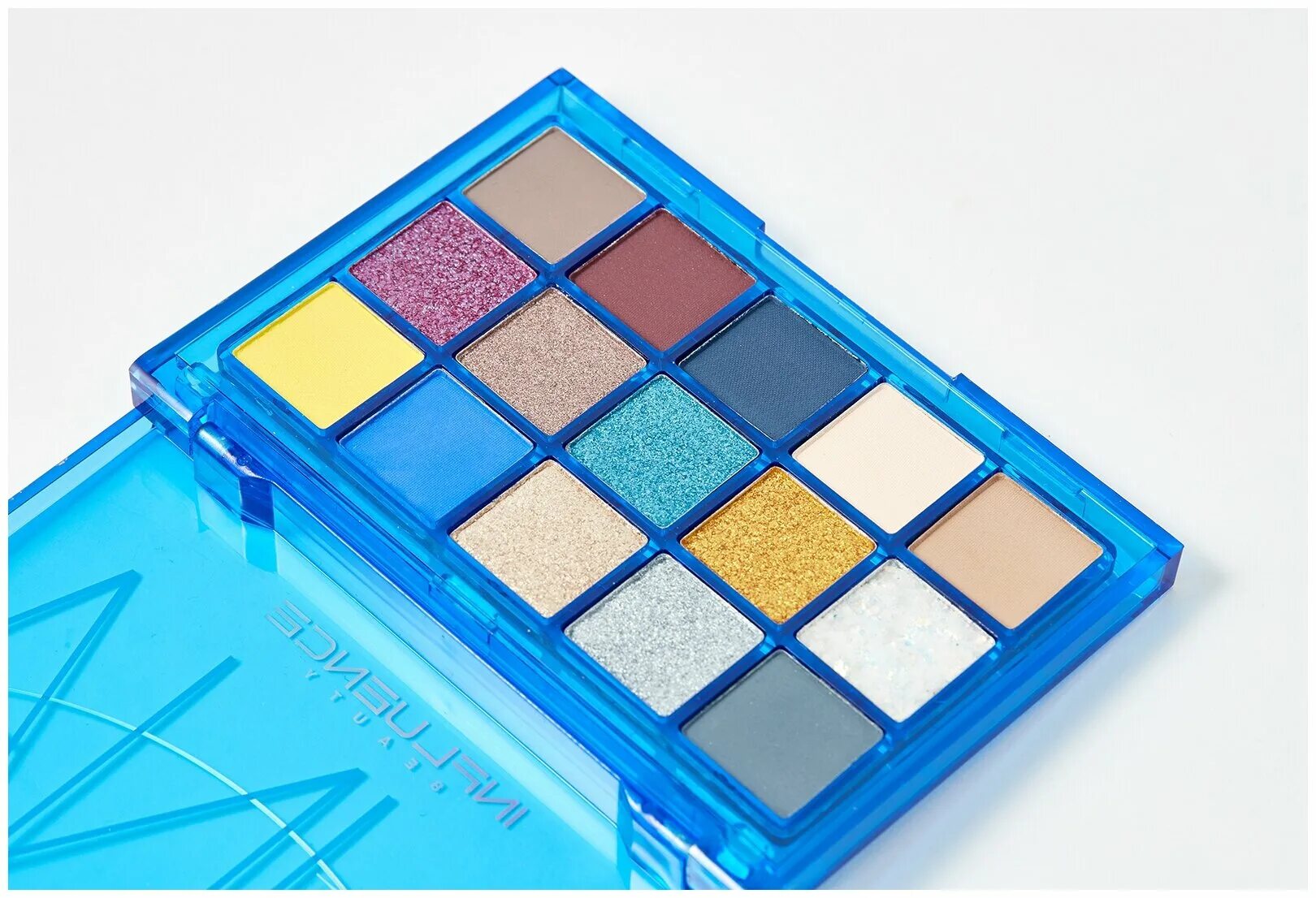 тени total colour elizabeth arden. Influence beauty палетка теней. Influence beauty палетка. палетка luna. Moon палетка теней influence.