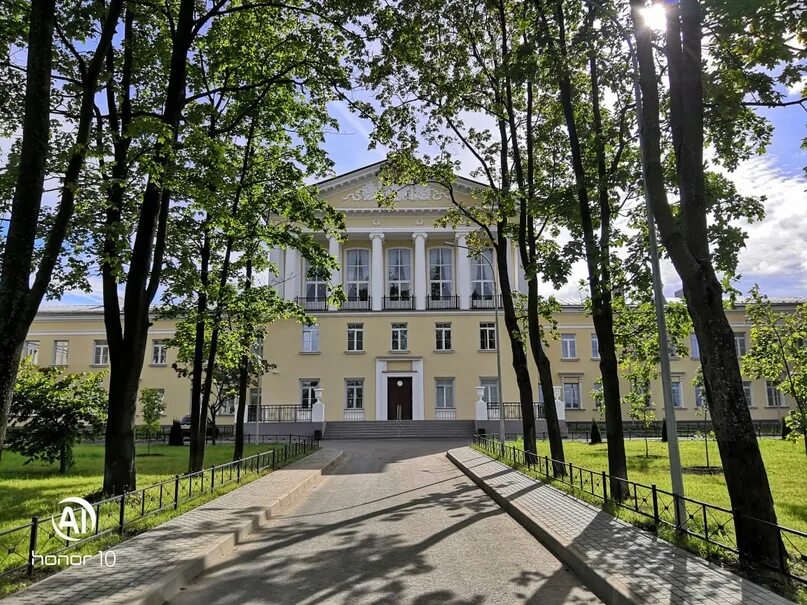 414 школа красносельского. Школа 414 спб сергиево. Директор школы 414. Школа 414. Школа в сергиево спб.