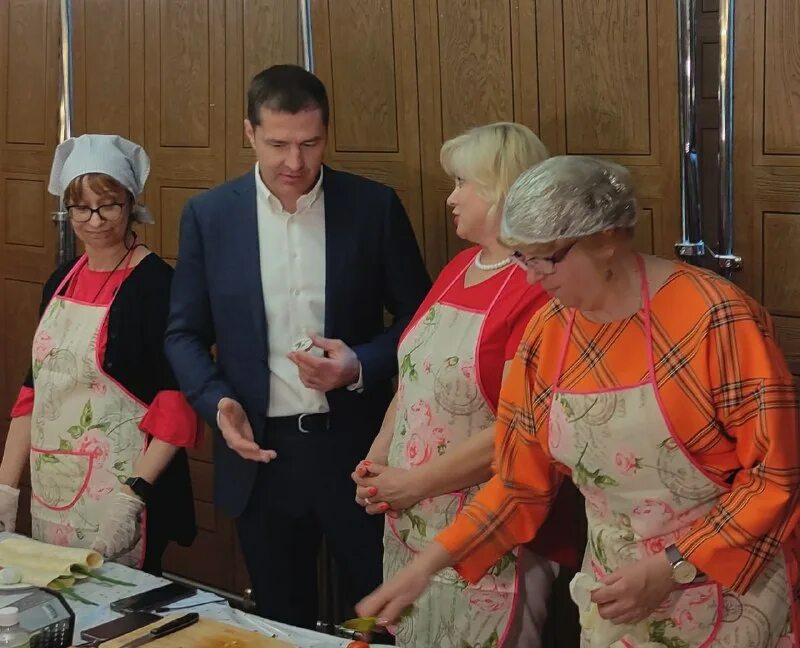 Бабушка вселенной 2023 алена сибиева. Бабушка 2023. Бабушка 2023. Бабушка 2023. Бабушка 2023.