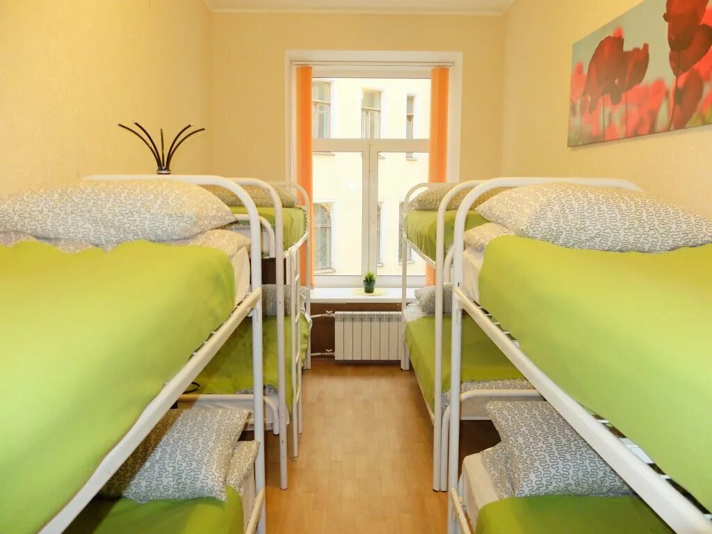 Банковский переулок 3 санкт-петербург хостел. Общежитие в питере. Сеть хостел санкт петербург. Велохостел на марата. Хостел друзья на грибоедова.