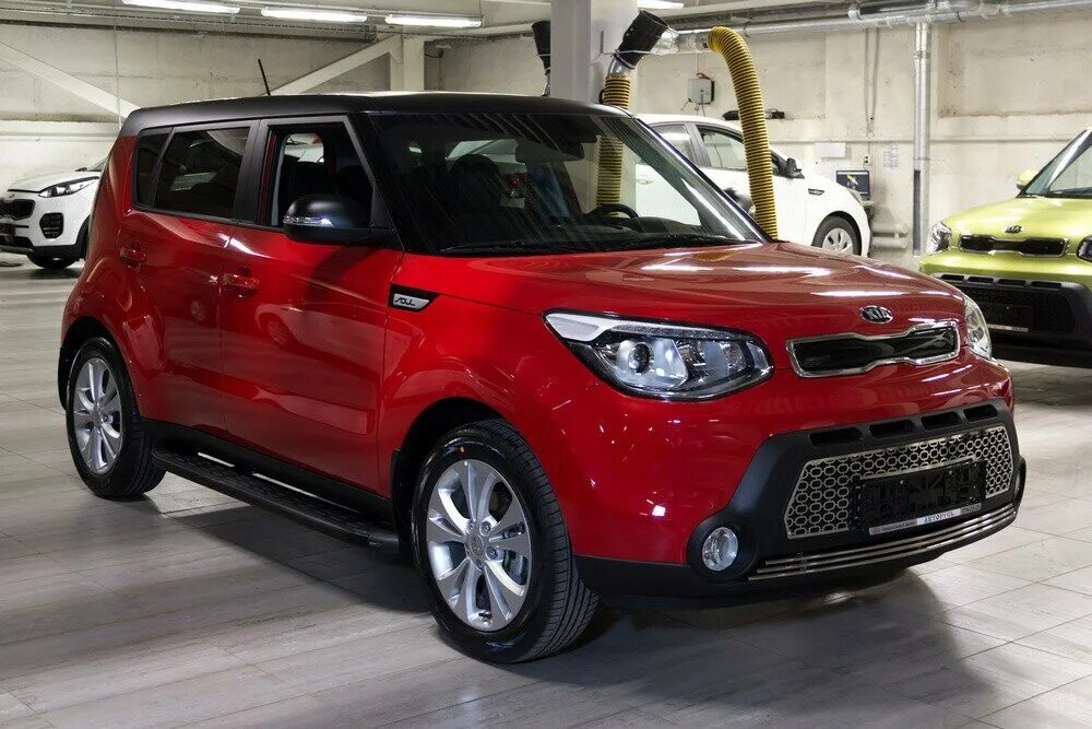 Киа красная купить. Киа соул 2022 Люкс. Kia Soul 2. Киа соул красная. Киа соул 2022 красная.