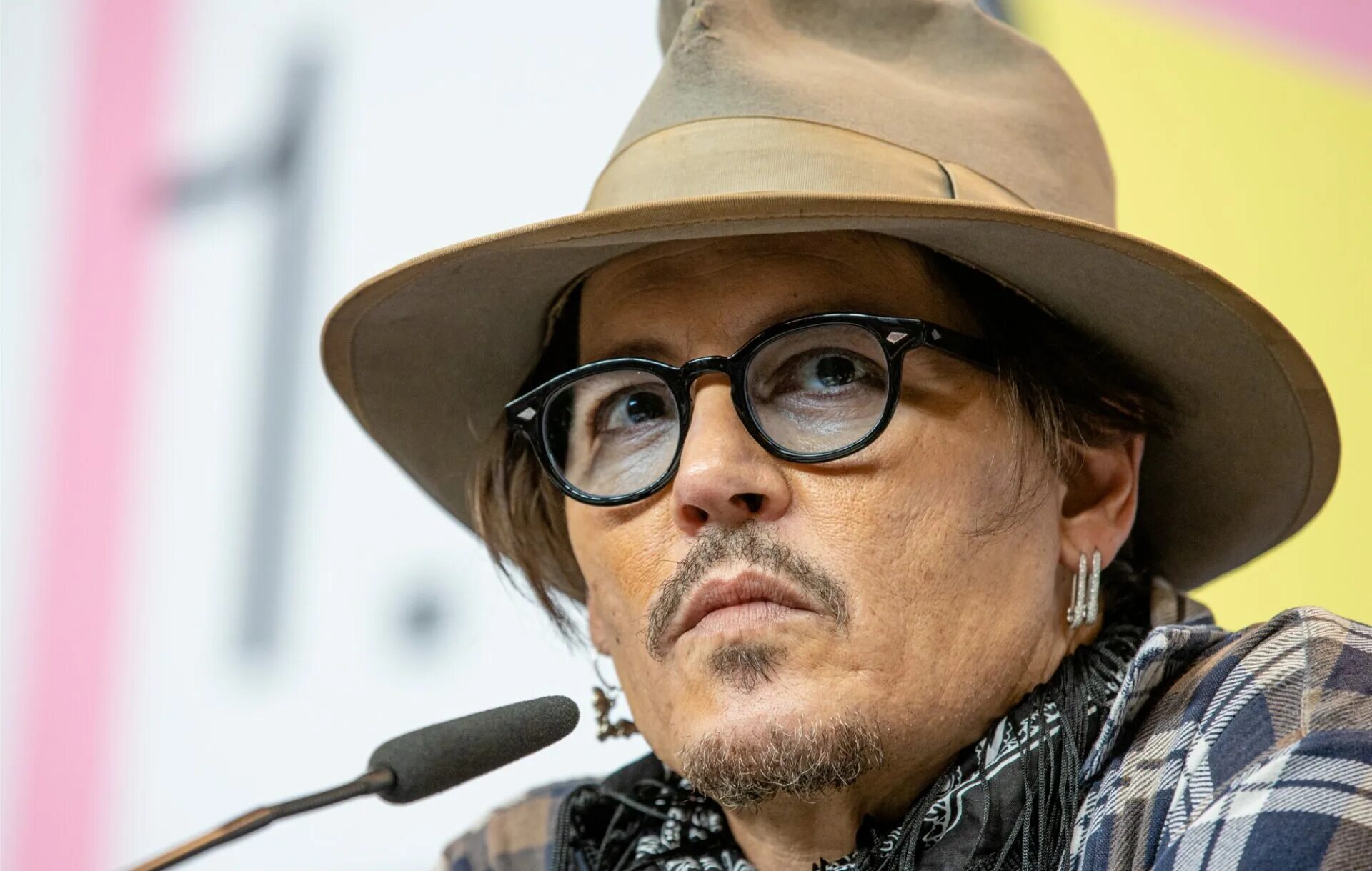 Джонни депп (johnny depp). Джонни какой стиль музыки. Джонни депп 2022. Джонни депп (johnny depp). День джонни деппа.