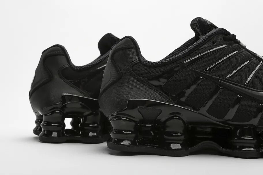 Nike shox купить в москве. Nike Shox TL Triple Black. Кроссовки Nike Shox TL черные. Найк шокс кроссовки черные. Nike Shox TL 2003.