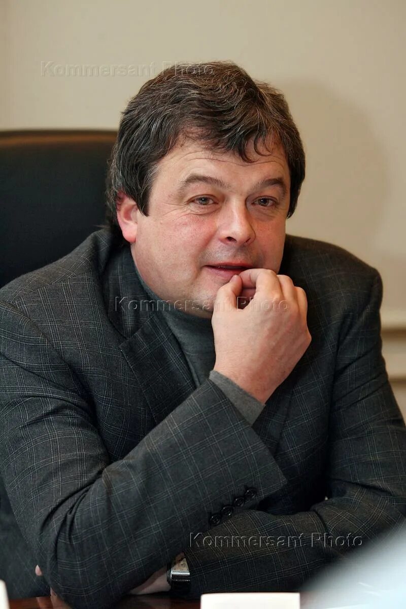 Молчанов владимир игоревич краснодар. Председатель совета директоров группы компаний. Председатель совета директоров калининграда. Председатель совета директоров группы компаний. Вячеслав викторович зубарев.