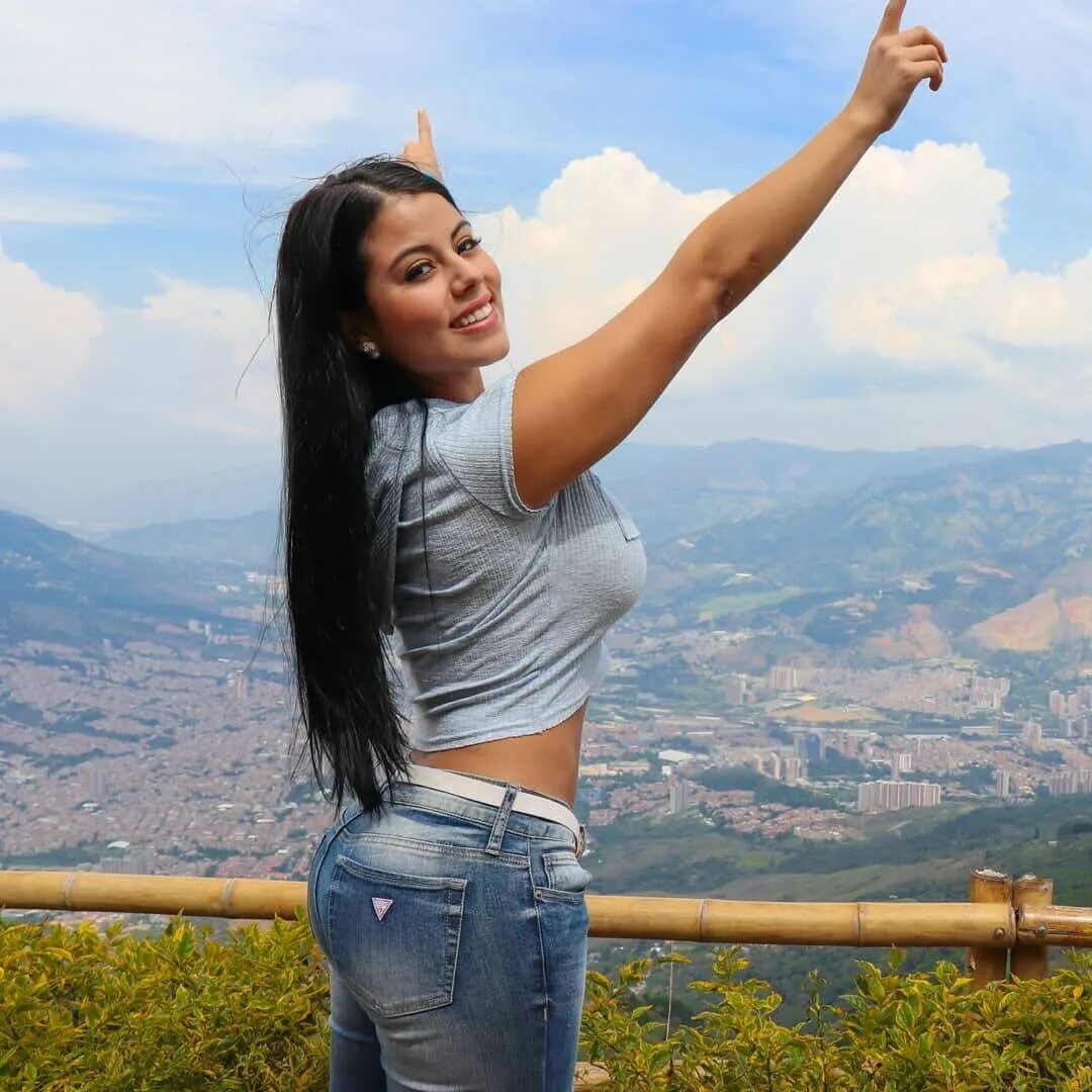 Mina moreno. Mina moreno. Mina moreno. Darkroomvr. Mina moreno видео.