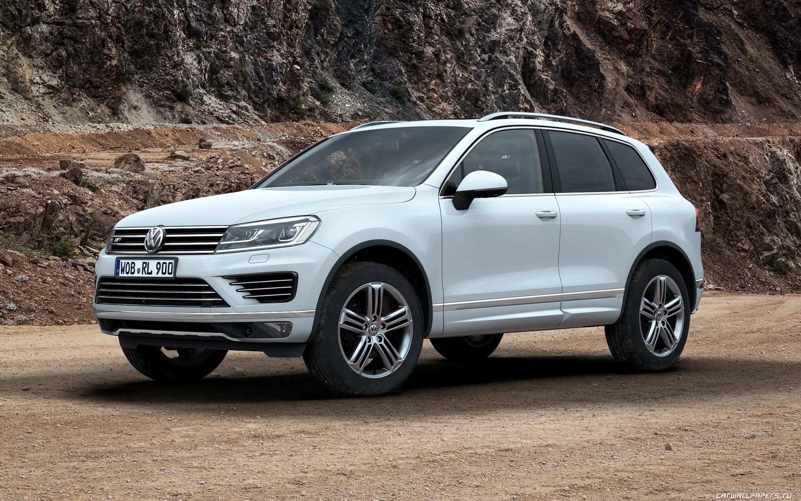 Фольксваген Туарег 2015. Volkswagen Touareg r-line. Touareg 2015 r line. VW Touareg 2015 rline.