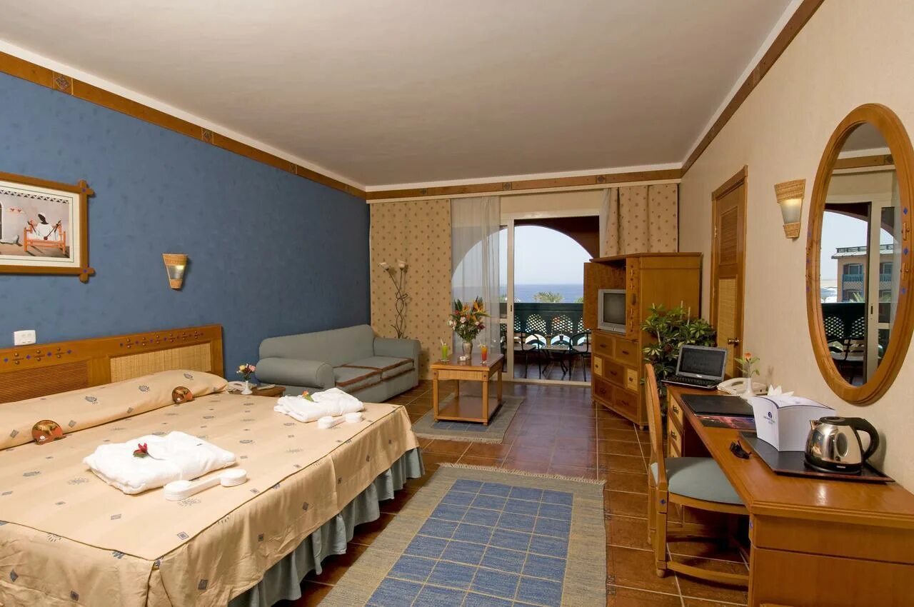 Dreams beach resort. Джаз шарм дримс. Jaz sharm dreams 5* отель. Dream vacation resort 4 шарм-эль-шейх. Отель дримс бич резорт шарм-эль-шейх.